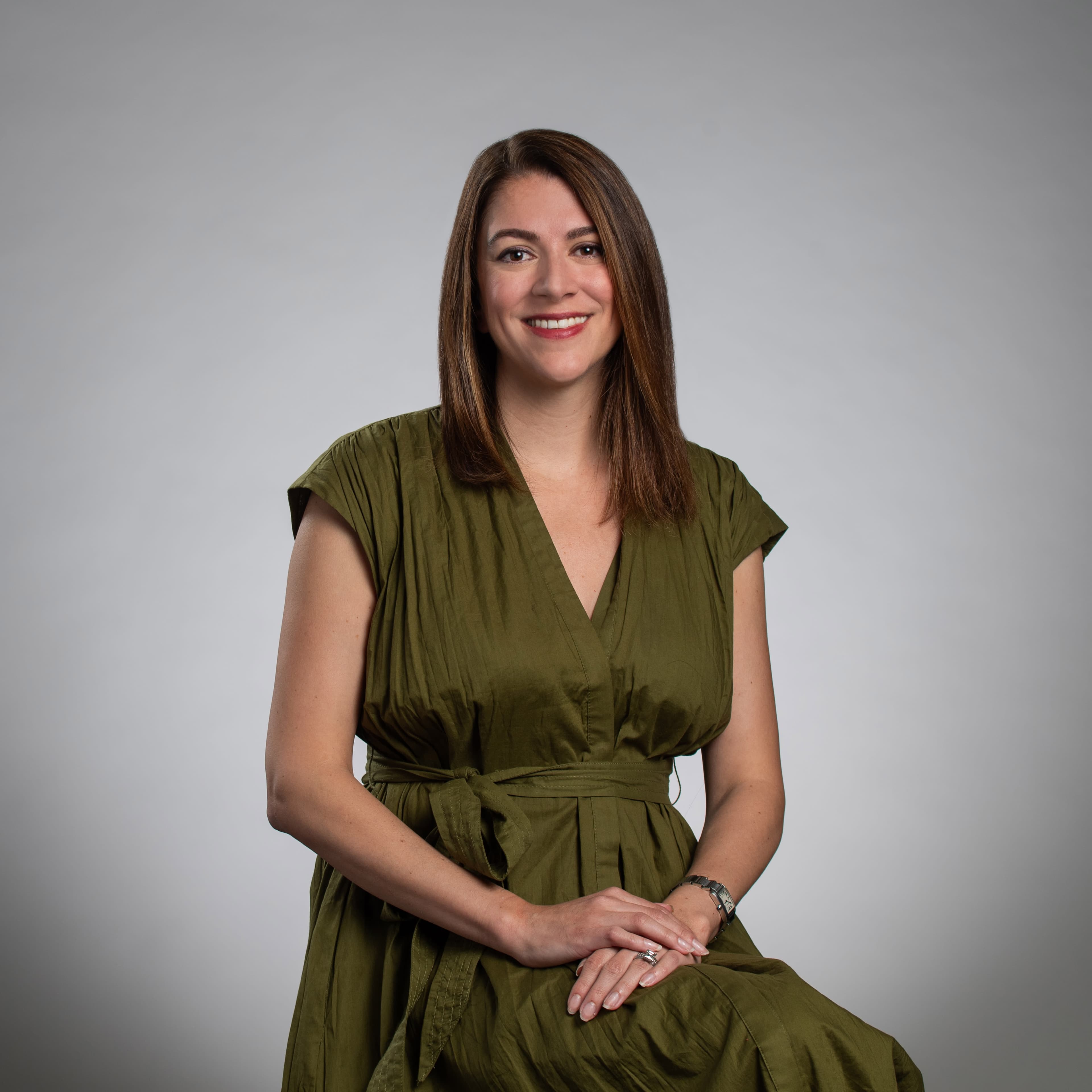 Small Headshot Inset Image - Shara Ticku